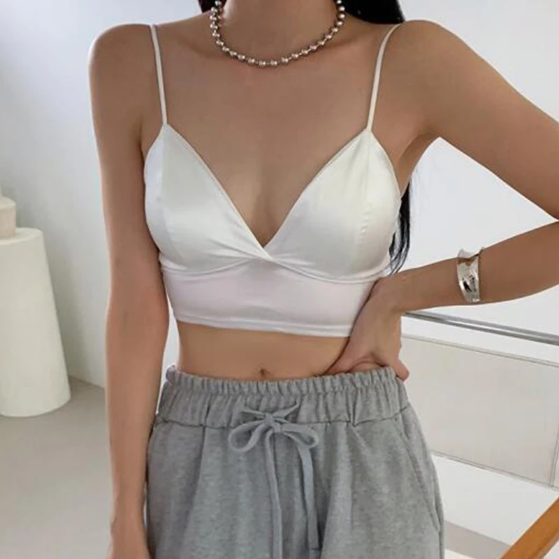Sleeping Brassiere Push Up Bras Sexy Lingerie Top Wireless Bra Top Sexy Women Sexy Strap Silk Smooth Plunge Bralette Bra
Sleeping Brassiere Push Up Bras Sexy Lingerie Top Wireless Bra Top Sexy Women Sexy Strap Silk Smooth Plunge Bralette Bra