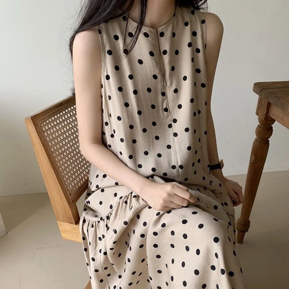Japan Style 2021 Fashion Summer Women's Dress Loose Casual Temperament Elegant Wave Point Round Neck Simple Thin
Japan Style 2021 Fashion Summer Women's Dress Loose Casual Temperament Elegant Wave Point Round Neck Simple Thin
