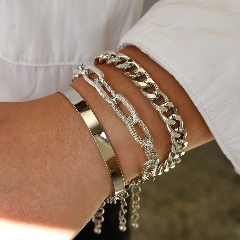 Women Exaggerated Cool Punk Bracelet Ornament Simple Hip Hop Metal Chain Bracelet Set Gift for Friends Family
Women Exaggerated Cool Punk Bracelet Ornament Simple Hip Hop Metal Chain Bracelet Set Gift for Friends Family