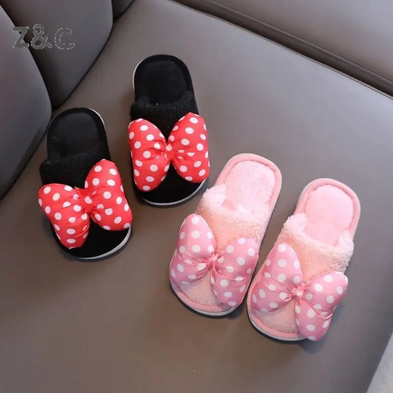 Children's Cotton Slippers Cartoon Non-Slip Lovely Princess Home Baby Furry slides Winter Plush Indoor Warmth Girls Cute Shoes
Children's Cotton Slippers Cartoon Non-Slip Lovely Princess Home Baby Furry slides Winter Plush Indoor Warmth Girls Cute Shoes
