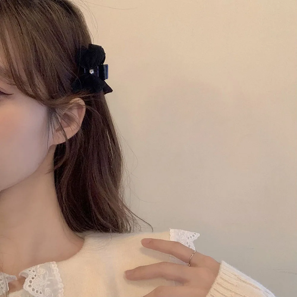 Новинка, зажим для волос с черным бантом, пластиковый мини-зажим для волос, женские заколки, заколки для волос для девочек, зажим, аксессуары ...
Новинка, зажим для волос с черным бантом, пластиковый мини-зажим для волос, женские заколки, заколки для волос для девочек, зажим, аксессуары ...