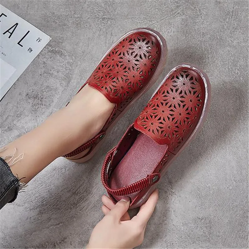 2020 Summer Round Head Hollow Top Cowhide Leather Sandals Slippers Soft Comfort Flat Slippers Fashion Sandals Two Ways To Wear
2020 Summer Round Head Hollow Top Cowhide Leather Sandals Slippers Soft Comfort Flat Slippers Fashion Sandals Two Ways To Wear