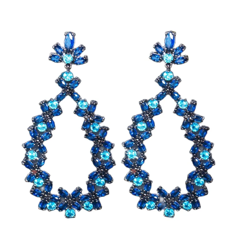European and American Noble Earrings Women's Crystal Zircon Long Earrings Sapphire Inlaid Earrings
European and American Noble Earrings Women's Crystal Zircon Long Earrings Sapphire Inlaid Earrings