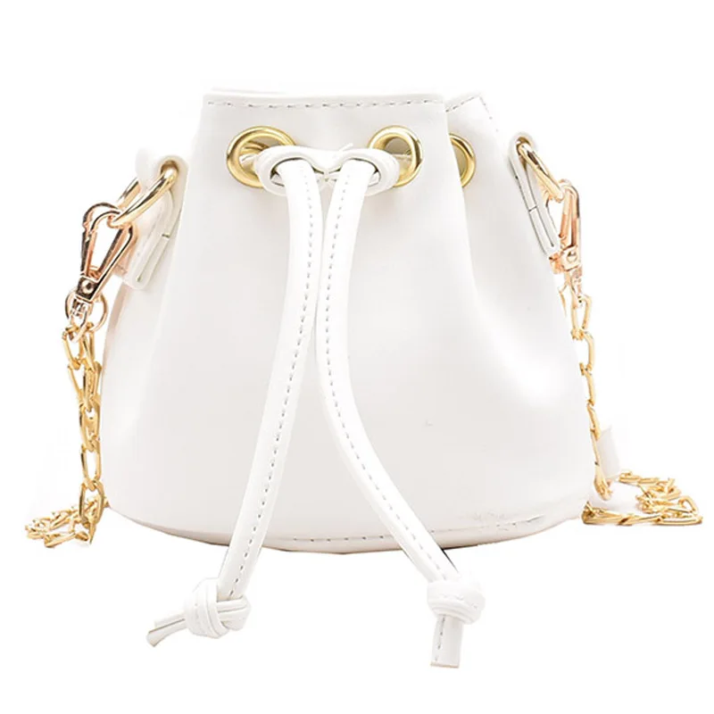 Design Trendy PU Leather Crossbody Shoulder Bag for Women 2021 Summer mini Bucket bag Cute Handbags Purses Chain 
Design Trendy PU Leather Crossbody Shoulder Bag for Women 2021 Summer mini Bucket bag Cute Handbags Purses Chain