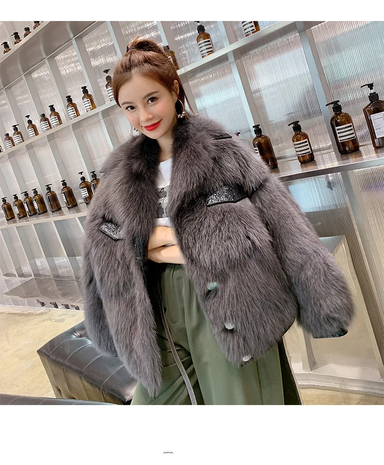 2020 fox fur coat women's short section winter new Korean version of long-sleeved fashion fur one coat female
2020 fox fur coat women's short section winter new Korean version of long-sleeved fashion fur one coat female