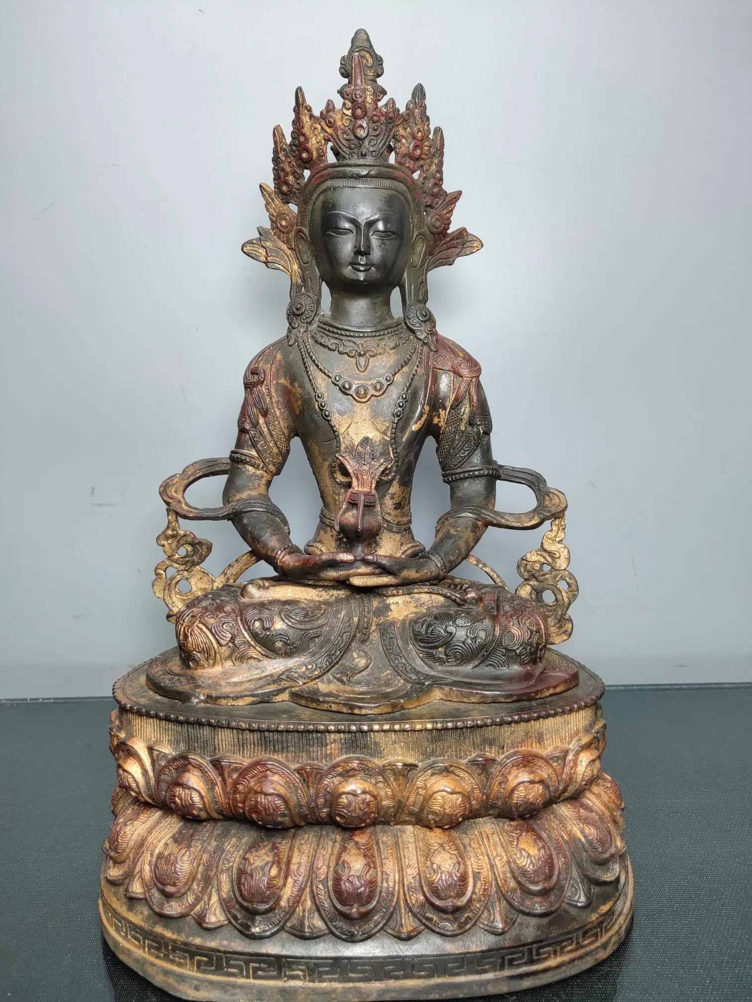 15"Chinese temple collection Old Bronze Cinnabar Lacquer Immortal Buddha Longevity Buddha Lotus Terrace Sitting Buddha Ornaments
15"Chinese temple collection Old Bronze Cinnabar Lacquer Immortal Buddha Longevity Buddha Lotus Terrace Sitting Buddha Ornaments