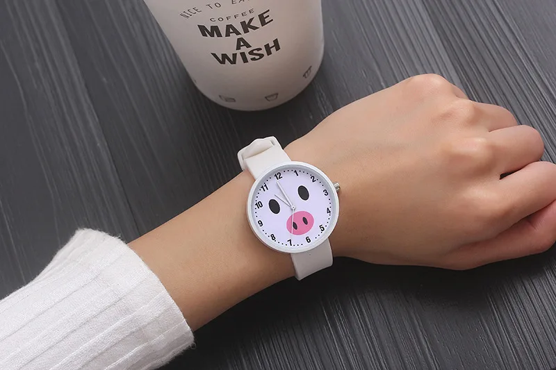 2021 Men And Women Fashion Watch SBA705-SBA710