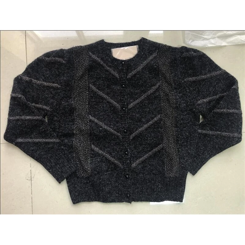 2020 Women Sweater Spring and Summer New Mohair Puff Sleeves Loose Version Knitted Cardigan
2020 Women Sweater Spring and Summer New Mohair Puff Sleeves Loose Version Knitted Cardigan