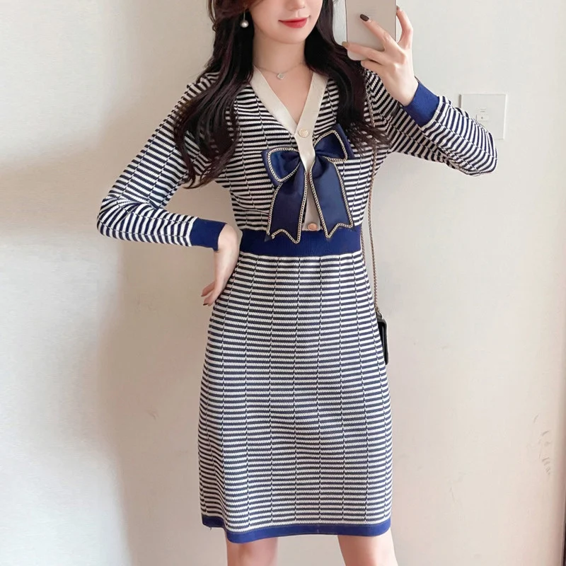 2021 Autumn Winter Sweater Dress Women Fashion Vintage Blue Black Mini Dress Robe Femme Vestidos Pull Femme Jersey Mujer
2021 Autumn Winter Sweater Dress Women Fashion Vintage Blue Black Mini Dress Robe Femme Vestidos Pull Femme Jersey Mujer