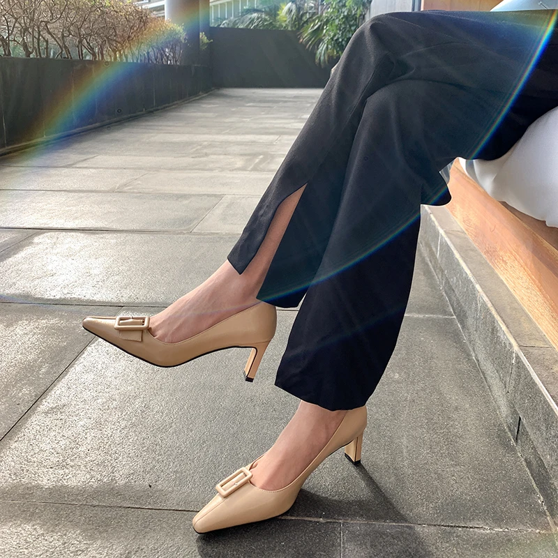 MORAZORA Big Size 34-43 Women Pumps Genuine Leather High Heels Shoes Summer Shallow Fashion Party Dress Shoes Rice White Apricot
MORAZORA Big Size 34-43 Women Pumps Genuine Leather High Heels Shoes Summer Shallow Fashion Party Dress Shoes Rice White Apricot