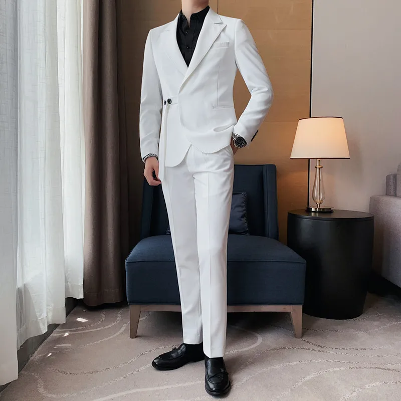 2Pieces British Style Fashion Belt Design Suit Men Clothing Simple Back Mid Spilt Slim Fit Casual Wedding Dress Jacket+Pants Hot
2Pieces British Style Fashion Belt Design Suit Men Clothing Simple Back Mid Spilt Slim Fit Casual Wedding Dress Jacket+Pants Hot