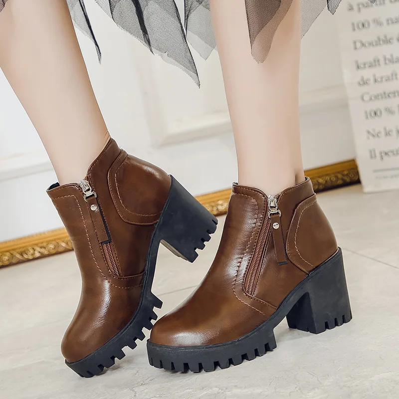 2021 Women Heel Ankle Boots Woman Shoes Designer Chelsea Boots Female Platform Boots Lasdies Fashion Women Boots
2021 Women Heel Ankle Boots Woman Shoes Designer Chelsea Boots Female Platform Boots Lasdies Fashion Women Boots