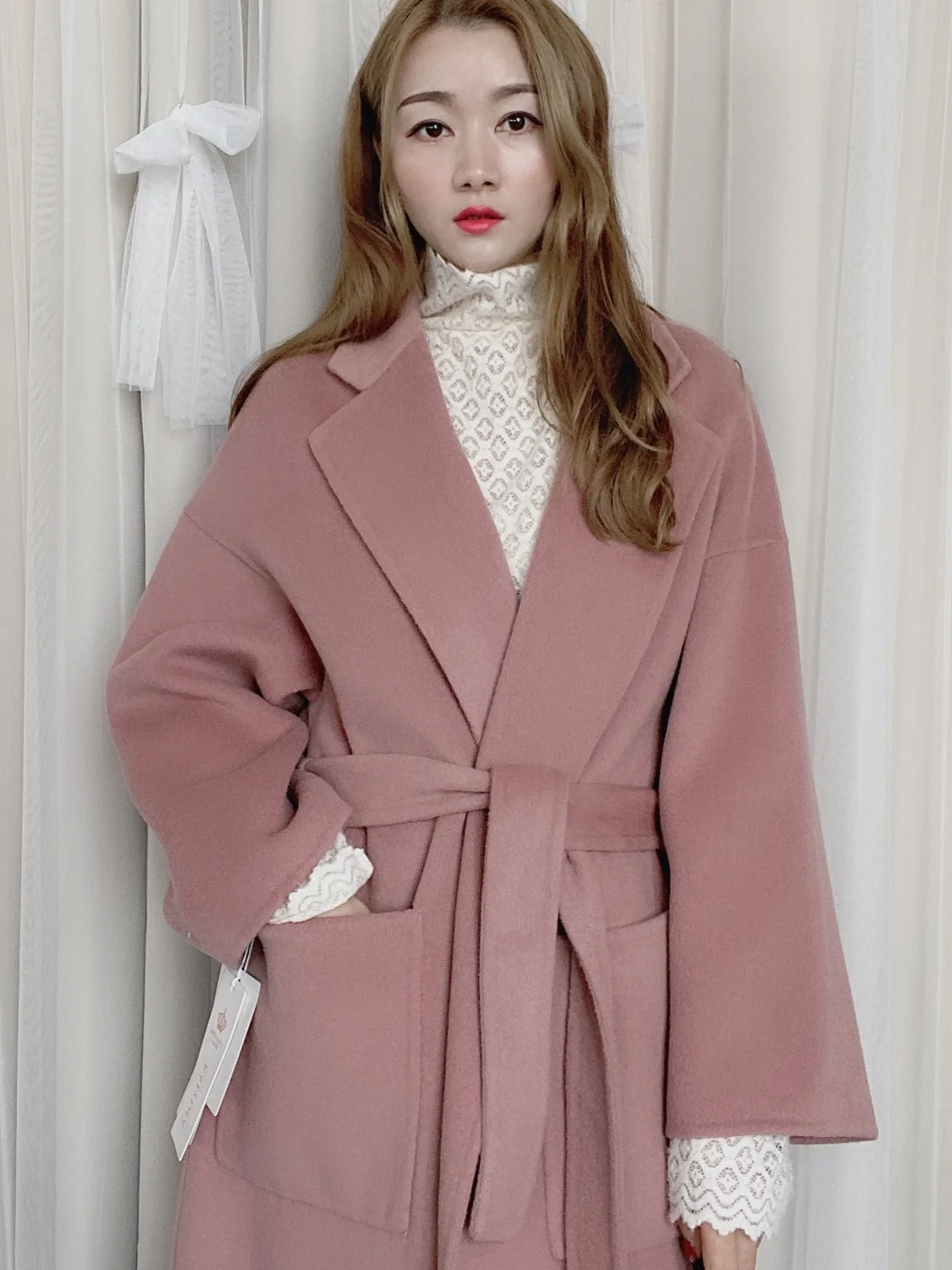 

Розовое свободное и простое корейское двустороннее кашемировое пальто, Женское шерстяное пальто средней и длинной длины на осень и зиму 2021