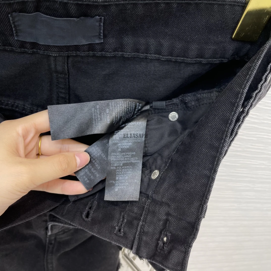 Luxury Short Ripped Jeans for Women Summer 2020 Streetwear Style High Waist Jeans Shorts Good Quality Blended Denim Shorts Lady
Luxury Short Ripped Jeans for Women Summer 2020 Streetwear Style High Waist Jeans Shorts Good Quality Blended Denim Shorts Lady