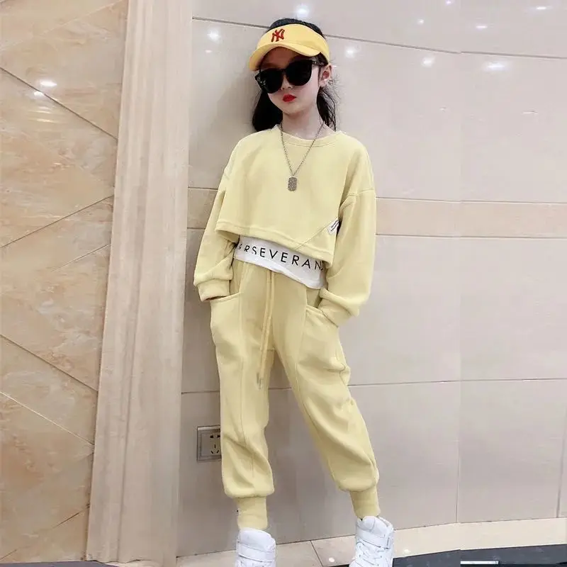 Autumn suit 2021 new neutral foreign girls' clothes spring and autumn leisure sports clothes trend
Autumn suit 2021 new neutral foreign girls' clothes spring and autumn leisure sports clothes trend