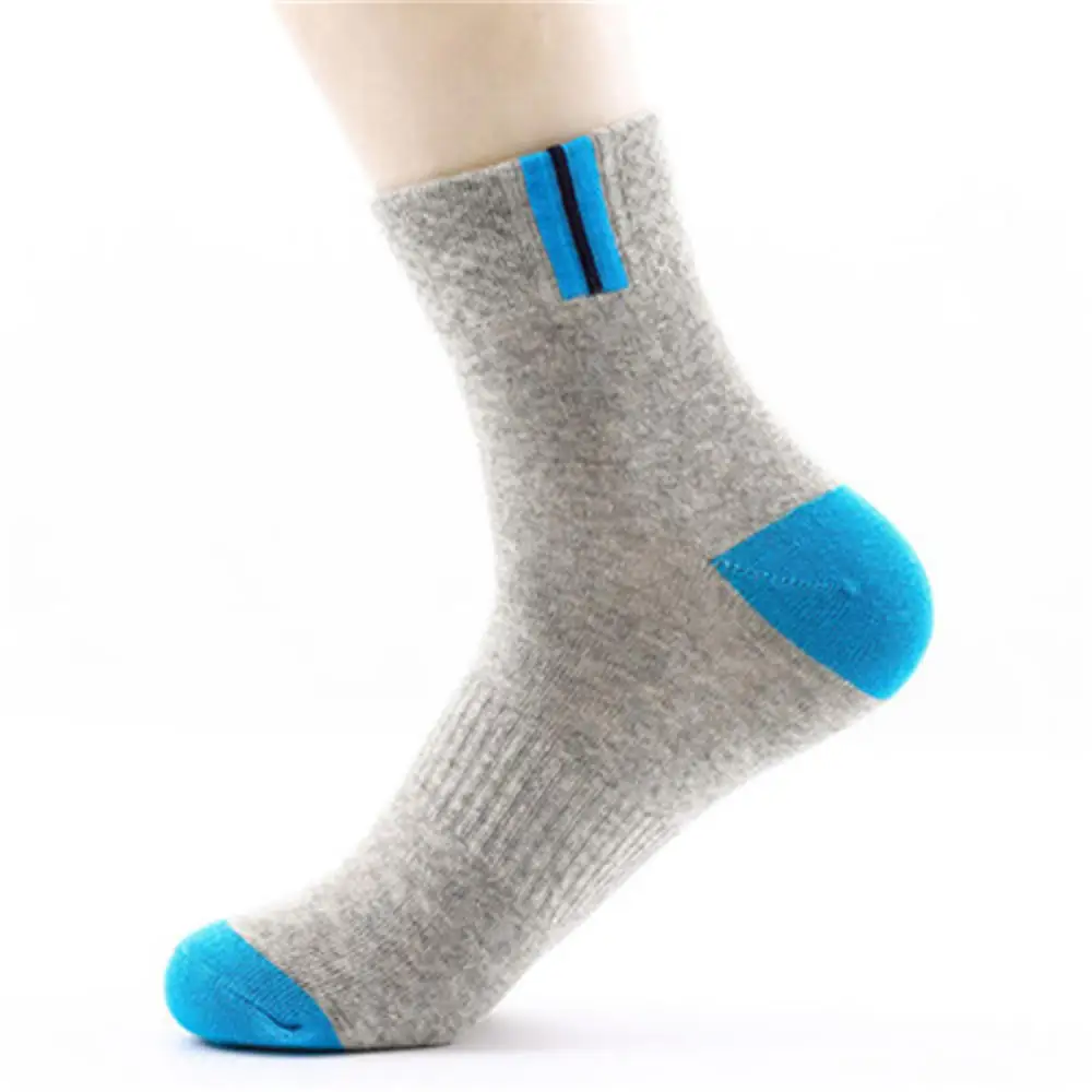 1Pair Men's Sports Socks Autumn And Winter Sweat-absorbent Deodorant Sports Socks Men's Cotton Casual Middle Tube Striped Socks
1Pair Men's Sports Socks Autumn And Winter Sweat-absorbent Deodorant Sports Socks Men's Cotton Casual Middle Tube Striped Socks
