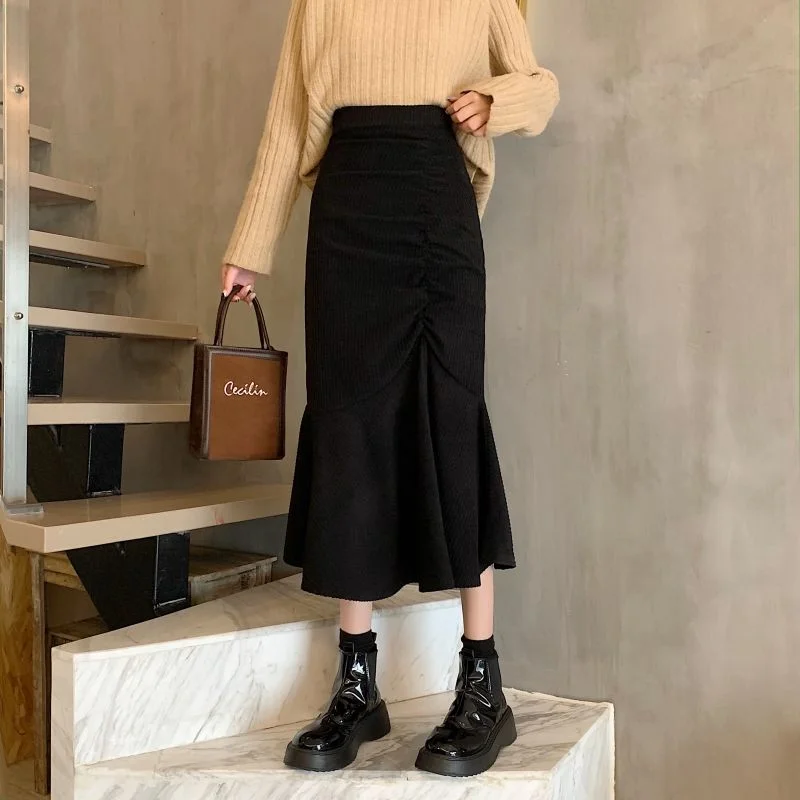 New Fashion Corduroy Mermaid Skirt Autumn Winter 2022 High-Waist Folds Mid-calf Dress Office Lady Slim Hip Skirt For Women
New Fashion Corduroy Mermaid Skirt Autumn Winter 2022 High-Waist Folds Mid-calf Dress Office Lady Slim Hip Skirt For Women