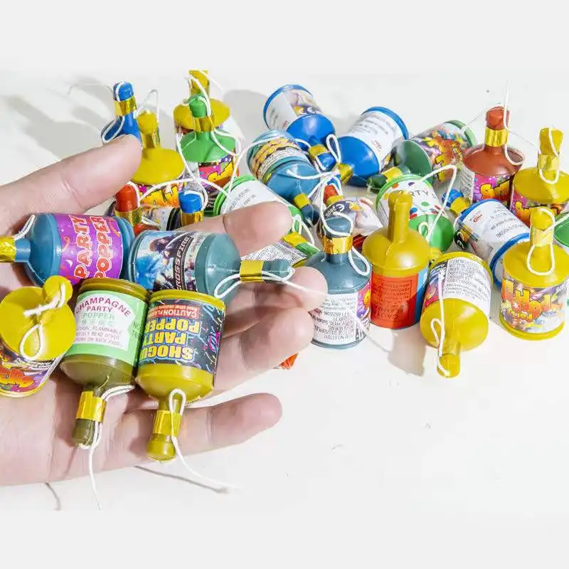 Детская игрушка, ручной маленький крекер, лента в форме шампанского на день рождения, праздничная атмосфера, фейерверк
Детская игрушка, ручной маленький крекер, лента в форме шампанского на день рождения, праздничная атмосфера, фейерверк