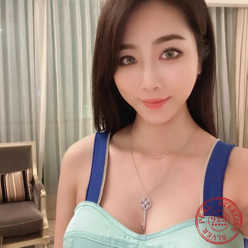 High-end Sweater Chain Ladies 925 Sterling Silver Key Necklace Korean Popular Jewelry Simple Pendant Boutique Birthday Gift
High-end Sweater Chain Ladies 925 Sterling Silver Key Necklace Korean Popular Jewelry Simple Pendant Boutique Birthday Gift