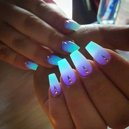 1 Box Neon Phosphor Powder Nail Glitter Powder Dust Luminous Pigment Powder Glitters Glow In The Dark 10 Colors Available
1 Box Neon Phosphor Powder Nail Glitter Powder Dust Luminous Pigment Powder Glitters Glow In The Dark 10 Colors Available