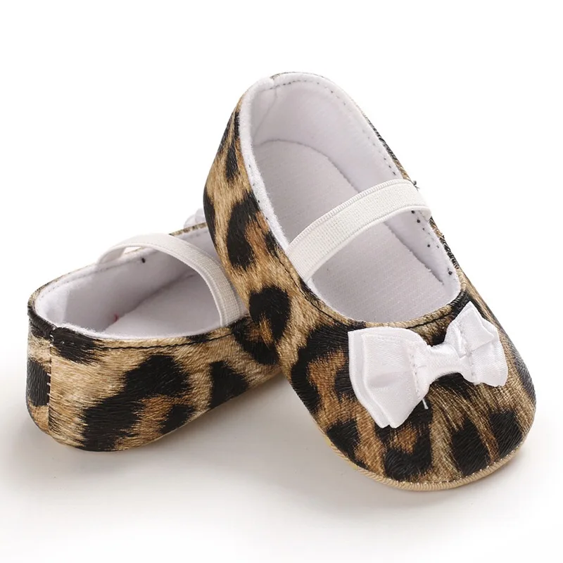 Spring Newborn Baby Girl Shoes Leopard Print Cotton Baby Shoes First Walkers Comfort Casual Baby Girl Shoes
Spring Newborn Baby Girl Shoes Leopard Print Cotton Baby Shoes First Walkers Comfort Casual Baby Girl Shoes