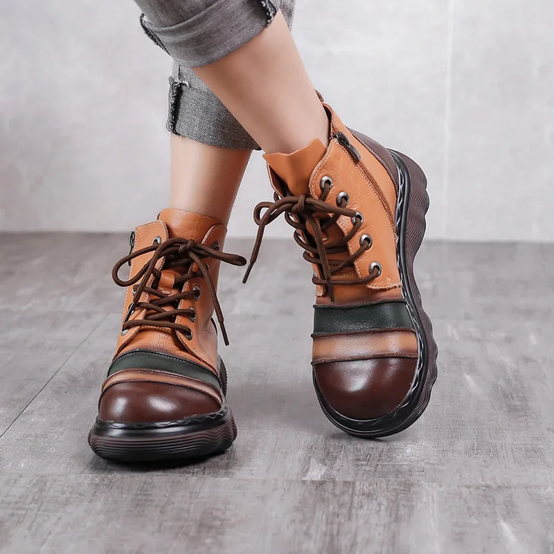 2021 autumn and winter leather green low-tube short boots, the first layer of cowhide round toe Martin boots, color matching sin
2021 autumn and winter leather green low-tube short boots, the first layer of cowhide round toe Martin boots, color matching sin
