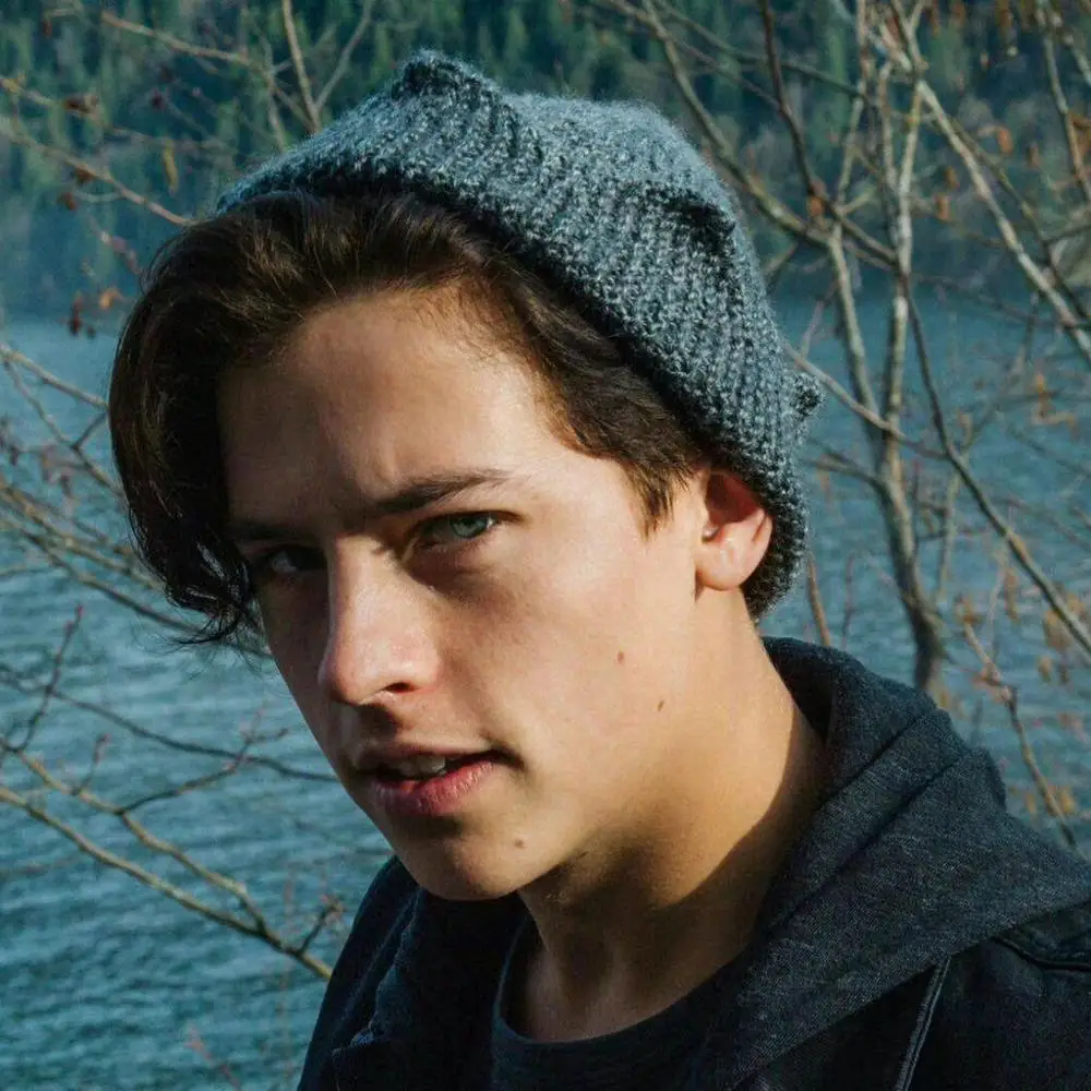 Фото Вязаная шапка Jughead Jones для косплея шапочка с черепами Матросская Кепка манжетами