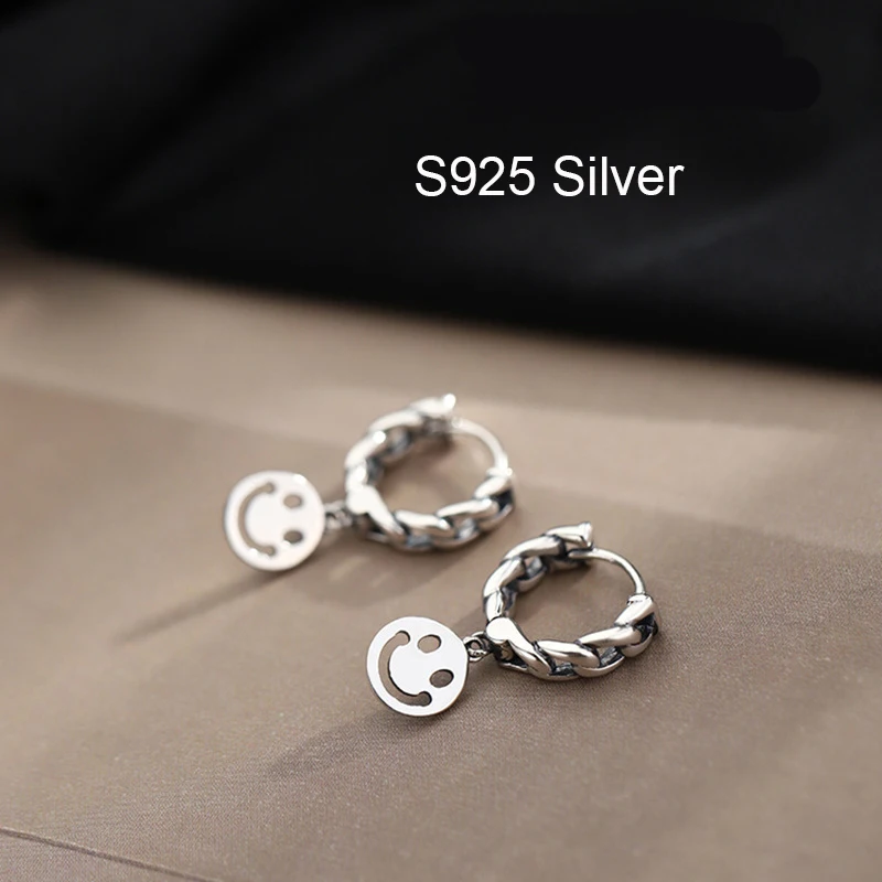 S925 Sterling Silver Twist Smile Face Hoop Earrings Women Girls Exquisite Retro Drop Earring Ear Buckle Jewelry Accessories 
S925 Sterling Silver Twist Smile Face Hoop Earrings Women Girls Exquisite Retro Drop Earring Ear Buckle Jewelry Accessories