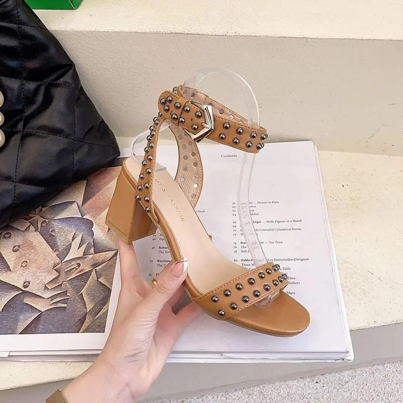Ankle Strap Shoes Womens Sandals Outdoor Slides Fashion Rivet Buckle Square Toe Luxury 2021 Summer High Heels Zapatillas Mujer
Ankle Strap Shoes Womens Sandals Outdoor Slides Fashion Rivet Buckle Square Toe Luxury 2021 Summer High Heels Zapatillas Mujer