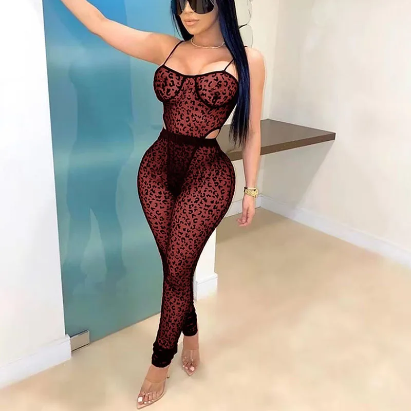 2 pieces sets women leopard printed spaghetti strap romper & bodycon pants 
2 pieces sets women leopard printed spaghetti strap romper & bodycon pants
