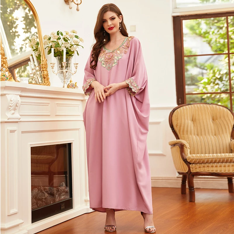 Fashion Women's Muslim Clothing Dubai Abaya Robe Embroidered Satin Cloak Turkey Femme Musulmane Abiti Da Cerimonia Jalabiya
Fashion Women's Muslim Clothing Dubai Abaya Robe Embroidered Satin Cloak Turkey Femme Musulmane Abiti Da Cerimonia Jalabiya
