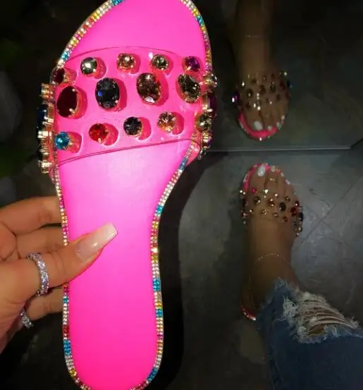 2020 New Diamond Set Slippers Women's Shoes Flat Sandals Snakeskin Summer Casual Plus Size Sandals Female Jelly Flip Flops Beach
2020 New Diamond Set Slippers Women's Shoes Flat Sandals Snakeskin Summer Casual Plus Size Sandals Female Jelly Flip Flops Beach