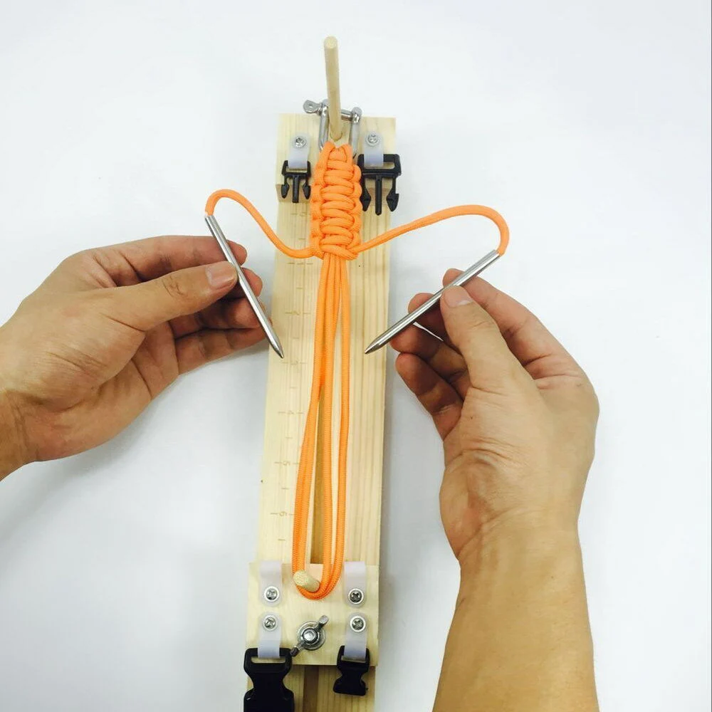 DIY jig solid wood paracord bracelet maker knitting tool Knot Braided Parachute cord Weaving Tools Wristband braiding device
DIY jig solid wood paracord bracelet maker knitting tool Knot Braided Parachute cord Weaving Tools Wristband braiding device