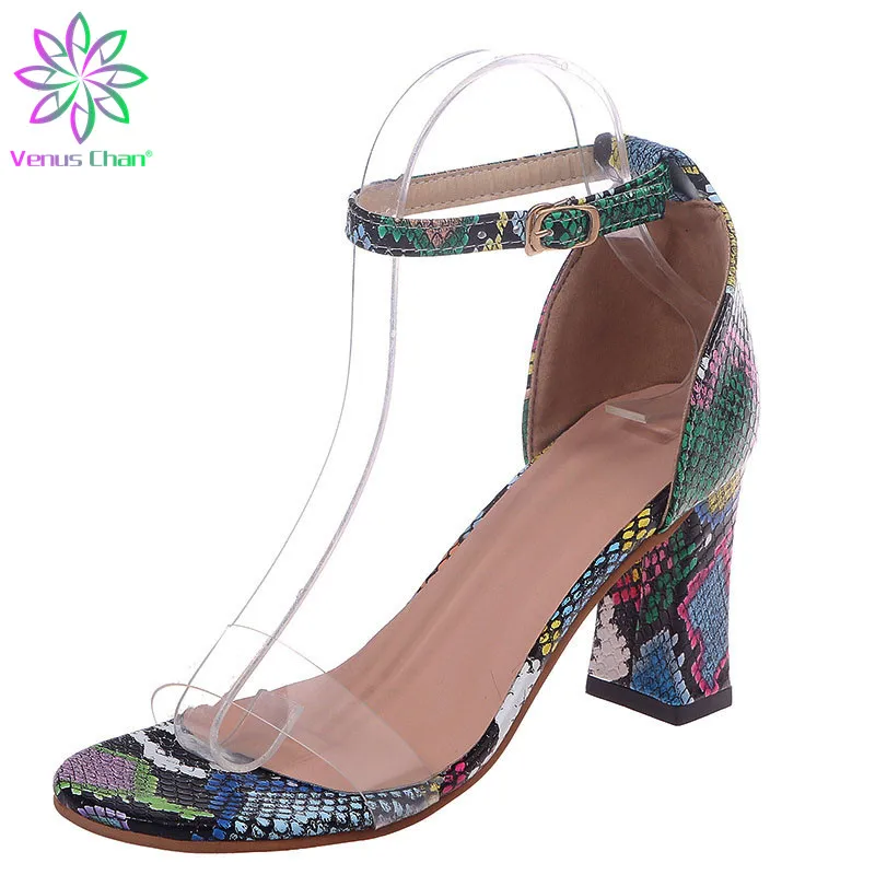 Разноцветные высококачественные туфли в африканском стиле без сумочки в комплекте; Лидер продаж; Женская обувь в нигерийском стиле
Разноцветные высококачественные туфли в африканском стиле без сумочки в комплекте; Лидер продаж; Женская обувь в нигерийском стиле