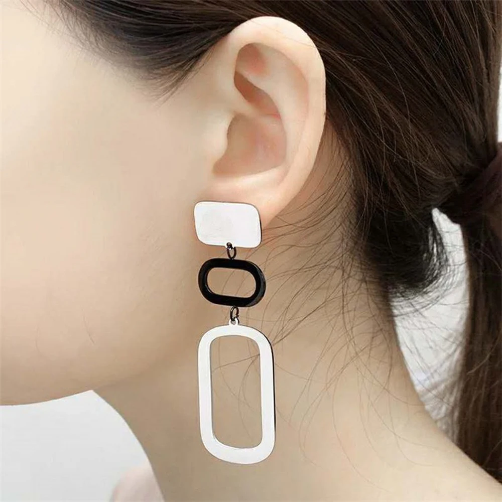 2021 South Korea Fashionable New Geometric Ms Titanium Steel Stud Earrings, Creative Personality Earrings Party Jewelry Gifts
2021 South Korea Fashionable New Geometric Ms Titanium Steel Stud Earrings, Creative Personality Earrings Party Jewelry Gifts