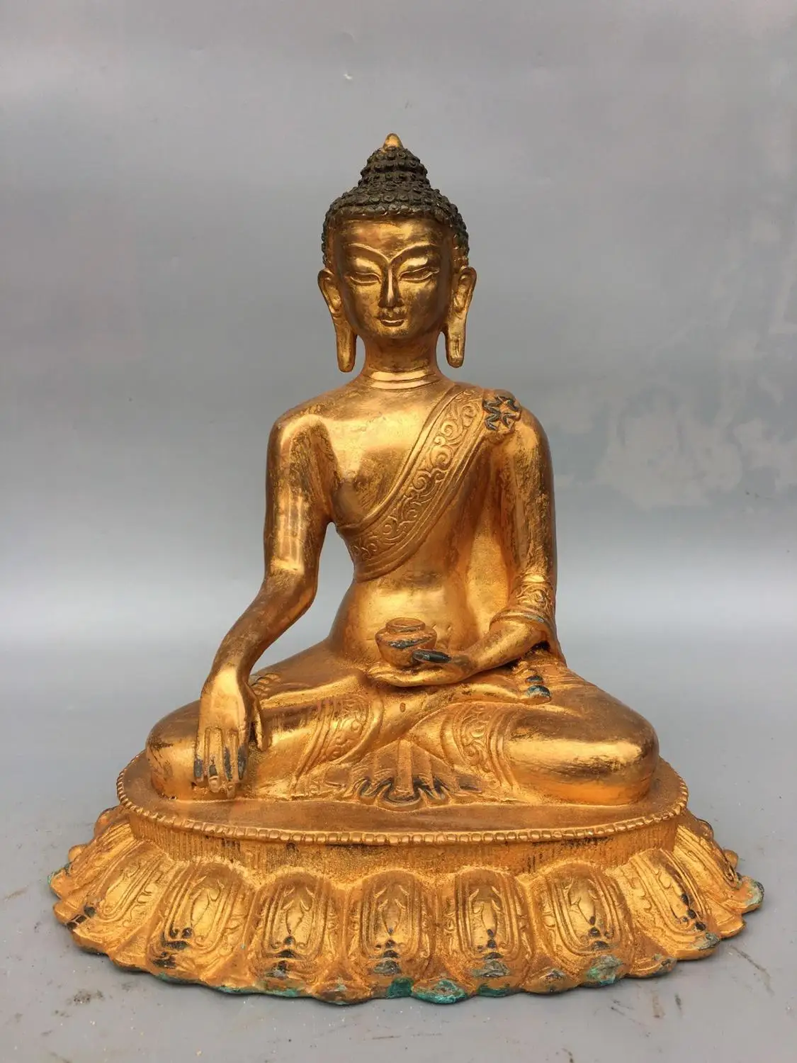 Home Decor 9" Tibet Buddhism Temple Old Bronze Gilt Shakyamuni Buddha Statue Medicine Buddha Statue
Home Decor 9" Tibet Buddhism Temple Old Bronze Gilt Shakyamuni Buddha Statue Medicine Buddha Statue