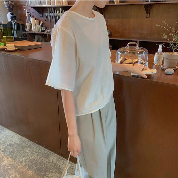 New 2021 Women Summer T-Shirt Back Split Bottoming Basic Korean Elegant Minimalist Style Wild Oversize Lady Top
New 2021 Women Summer T-Shirt Back Split Bottoming Basic Korean Elegant Minimalist Style Wild Oversize Lady Top