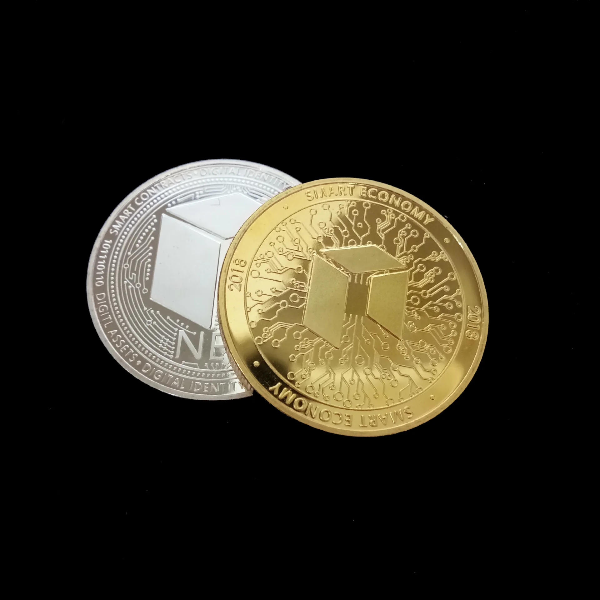 Bitcoin Customization Metal Crafts NEO Coin Smart Economy Contracts Digital Identity Assets Virtual Currency Commemorative Coins
Bitcoin Customization Metal Crafts NEO Coin Smart Economy Contracts Digital Identity Assets Virtual Currency Commemorative Coins