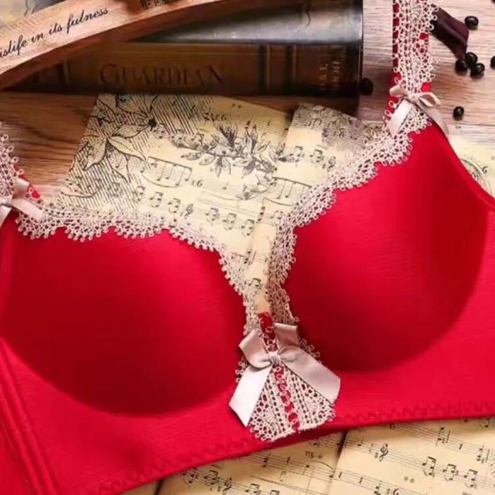 Hot Sale Wireless Underwear Sexy Women Lace Lingerie Push Up Lift Up Bra Smooth Fashion Brassiere Small Size Bralette BH 65A 65B
Hot Sale Wireless Underwear Sexy Women Lace Lingerie Push Up Lift Up Bra Smooth Fashion Brassiere Small Size Bralette BH 65A 65B