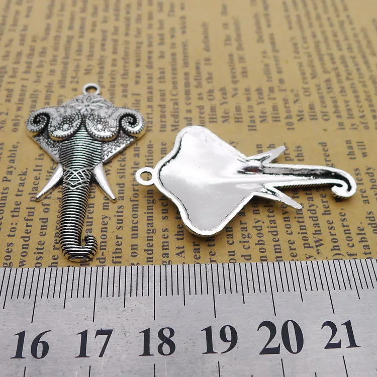 26*44mm 4.2G Alloy Elephant Pendant antique charm for jewelry making DIY Accessories 25 Pcs/Bag
26*44mm 4.2G Alloy Elephant Pendant antique charm for jewelry making DIY Accessories 25 Pcs/Bag