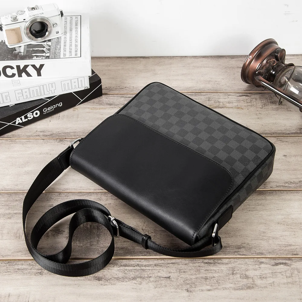Shoulder Bags For Men Designer Leader Messenger Bag For Men Over Sling Plaid Zipper Work Business Crossbody Bag Fashion Casual
Shoulder Bags For Men Designer Leader Messenger Bag For Men Over Sling Plaid Zipper Work Business Crossbody Bag Fashion Casual