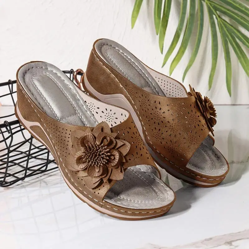 Women's Flower Sandals 2020 Summer Wedge Slippers Shoes Women Vintage Flip Flops Female Ladies Woman Sandals Lady Casual Slides
Women's Flower Sandals 2020 Summer Wedge Slippers Shoes Women Vintage Flip Flops Female Ladies Woman Sandals Lady Casual Slides
