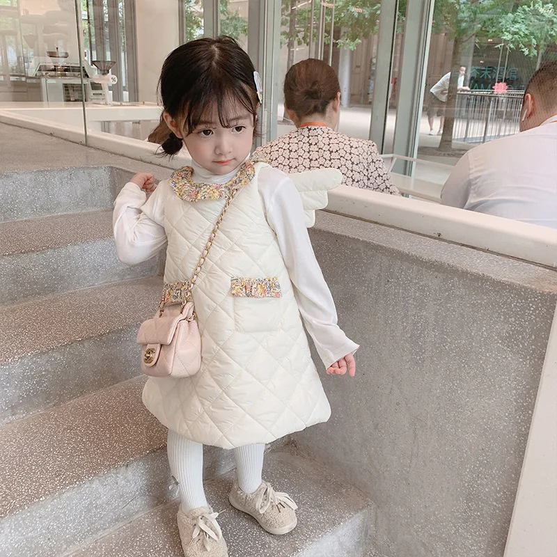 Girls' vest dress with cotton Korean style 2021 autumn and winter dress children's wing flying sleeve cotton dress 5-52
Girls' vest dress with cotton Korean style 2021 autumn and winter dress children's wing flying sleeve cotton dress 5-52