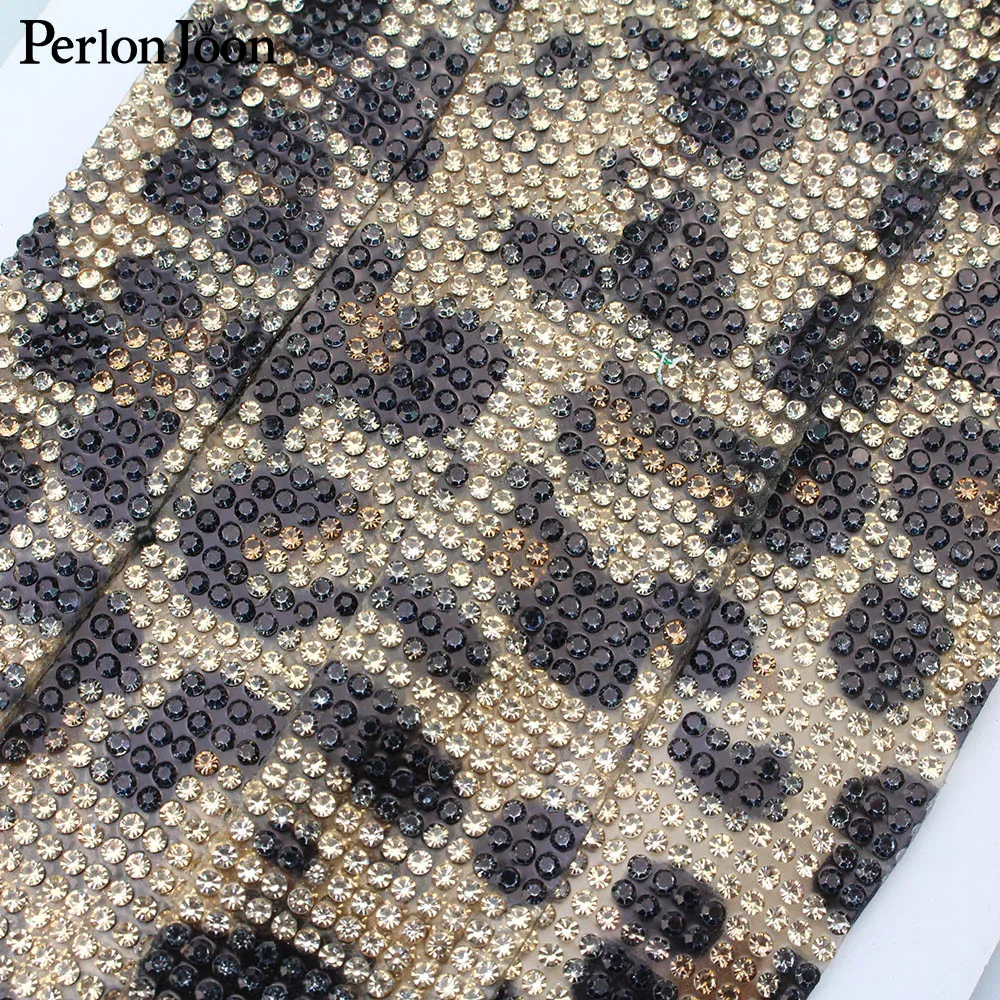 Hot sale 2.8cm width rhinestone print leopard webbing flashing leopard Hot Rhinestone trap clothing shoes decorative straps TR50
Hot sale 2.8cm width rhinestone print leopard webbing flashing leopard Hot Rhinestone trap clothing shoes decorative straps TR50