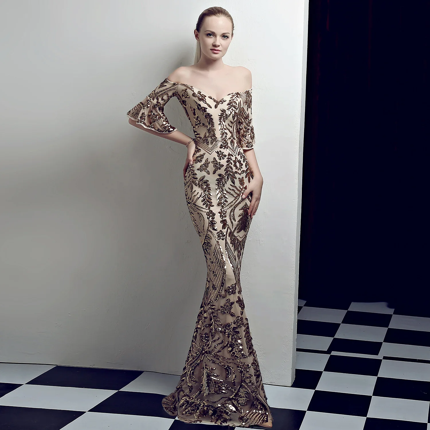 Long Mermaid Off The Shoulder Appliques Formal Evening Dress for Wedding Party Women Sequined Gold Glitter Backless Prom Gown
Long Mermaid Off The Shoulder Appliques Formal Evening Dress for Wedding Party Women Sequined Gold Glitter Backless Prom Gown