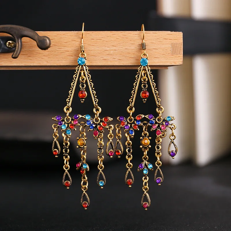 

Ethnic Women's Tassel Alloy Indian Jewelry Gypsy Vintage Ethnic Bollywood Boho Beaded Tribe Jhumka Drop Earrings 2020