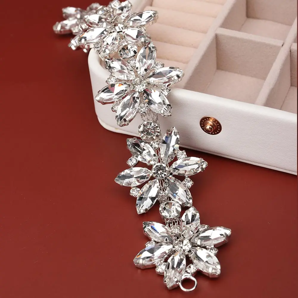 Xugar Flowers Rhinestones Wrap Chain For Clothing Crystal Diamonds Trims DIY Crafts Wedding Dress Jewelry Making Accessories
Xugar Flowers Rhinestones Wrap Chain For Clothing Crystal Diamonds Trims DIY Crafts Wedding Dress Jewelry Making Accessories