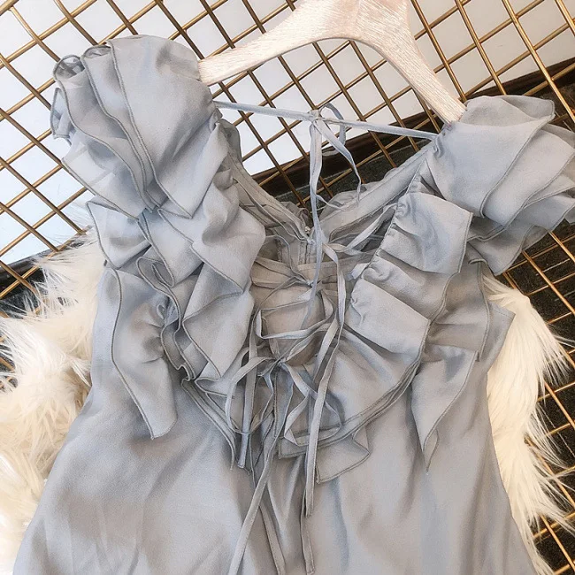 V Neck Sleeveless Shoulder Strapless Blouse Women Ruffles Patchwork Solid Ol Blusas Summer New Open Back Lace Up Shirt
V Neck Sleeveless Shoulder Strapless Blouse Women Ruffles Patchwork Solid Ol Blusas Summer New Open Back Lace Up Shirt