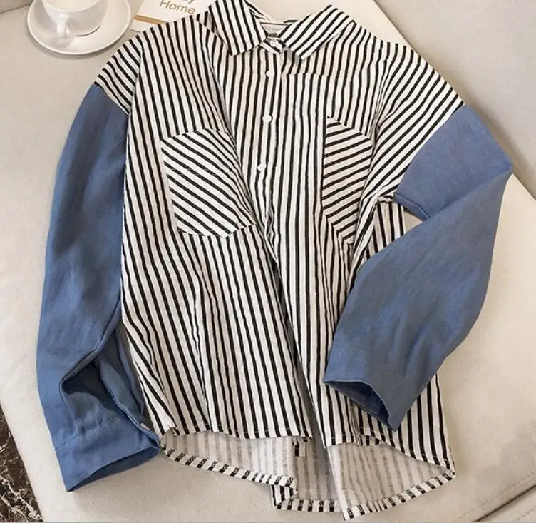 2021 Spring New Autumn Student Shirt Fashion Blouse Imitation Denim Stitching Striped Loose Long Sleeve Ladies Casual Shirt
2021 Spring New Autumn Student Shirt Fashion Blouse Imitation Denim Stitching Striped Loose Long Sleeve Ladies Casual Shirt