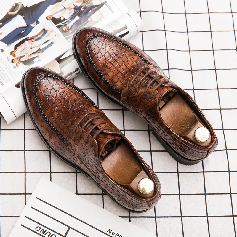 Misalwa New Arrival Italian Mens Suit Formal Dress Shoes Retro Bullock Design usiness Wedding Shoes for Men Zapatos De Hombre
Misalwa New Arrival Italian Mens Suit Formal Dress Shoes Retro Bullock Design usiness Wedding Shoes for Men Zapatos De Hombre